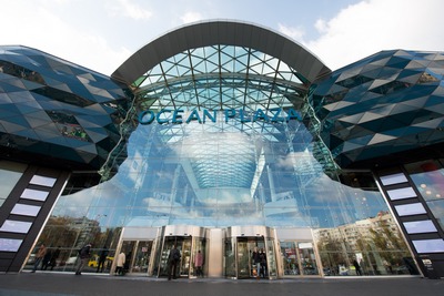 самого большого и модного торгово-развлекательного центра Киева «Ocean Plaza» 